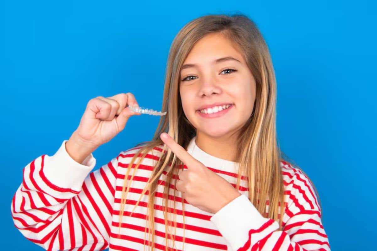 How Do Teens Clean Their Invisalign Aligners?